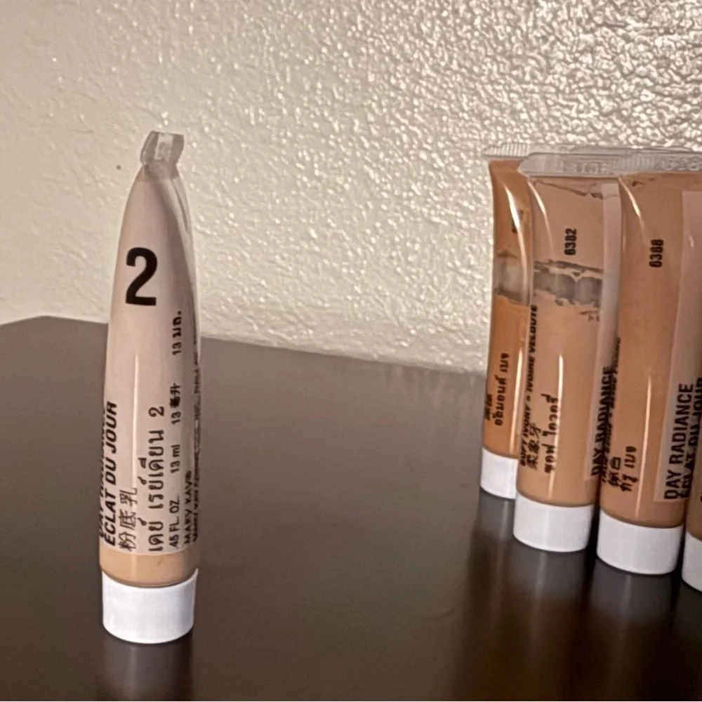 Mary Kay Day Radiance Cream Foundation | Combination Skin | Eclat du Jour